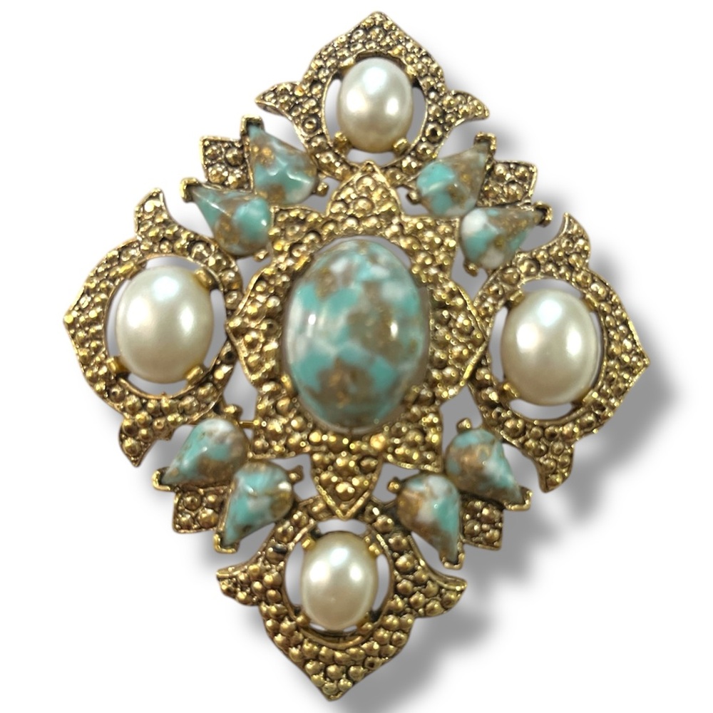 Elegant Sarah Coventry Gold tone and Turquoise Brooch Vintage